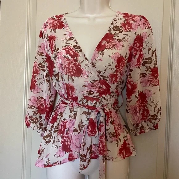 Floral Wrap 3/4 Sleeve Blouse - SZ M - Picture 2 of 5
